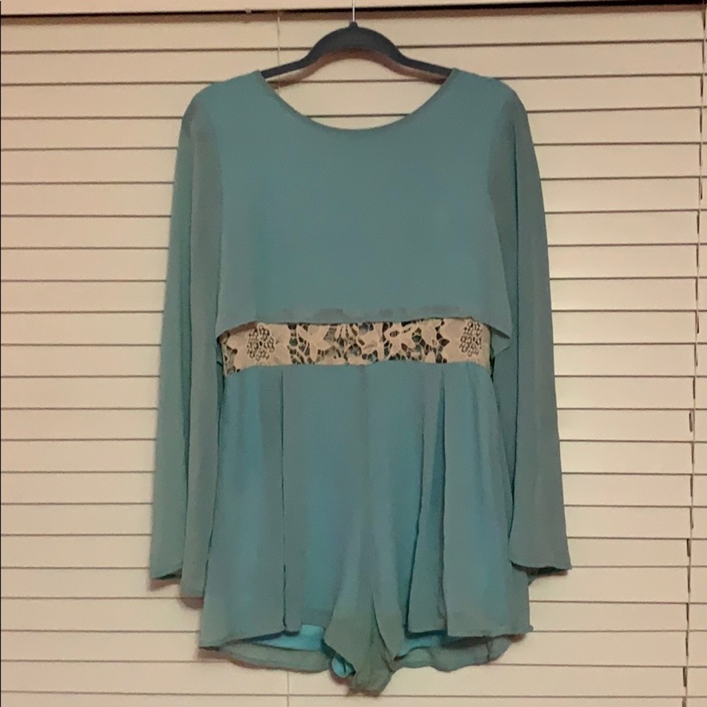 Altr’d State bell sleeved romper